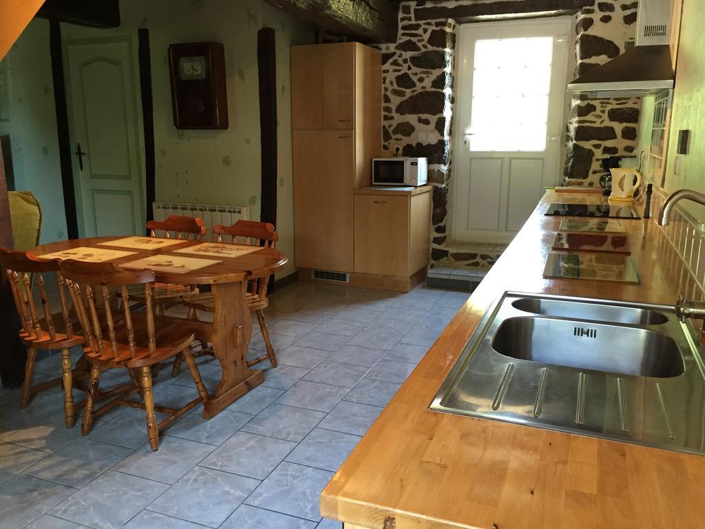 Gites Au Clos Du Lit Saint-Aaron Εξωτερικό φωτογραφία