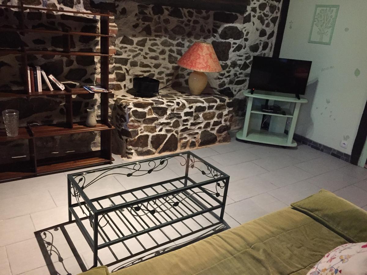 Gites Au Clos Du Lit Saint-Aaron Εξωτερικό φωτογραφία