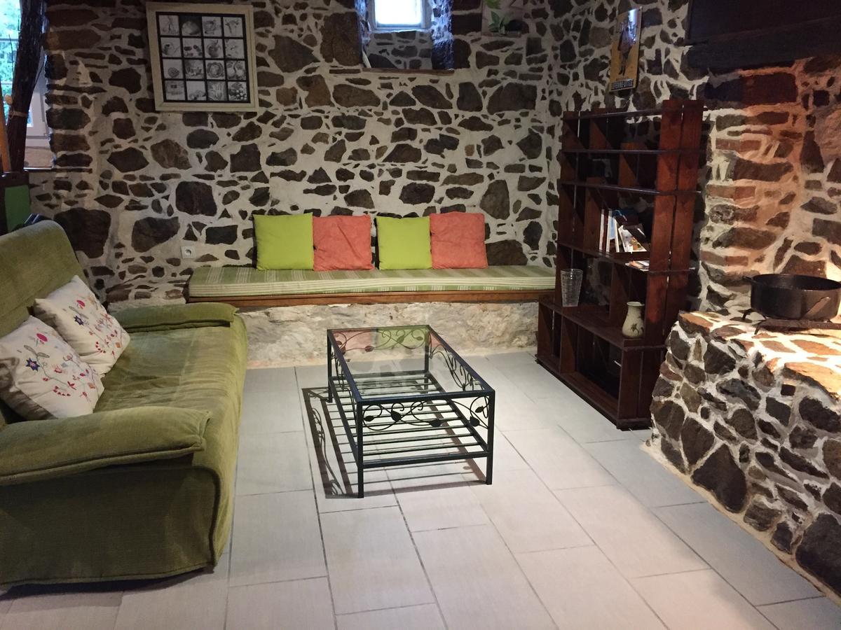 Gites Au Clos Du Lit Saint-Aaron Εξωτερικό φωτογραφία